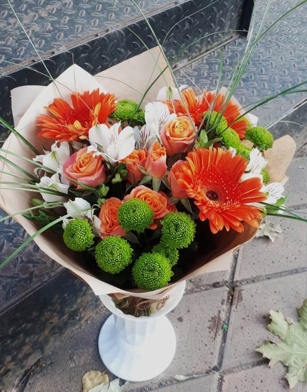 Букет цветов из: Герберы, Хризантемы, Альстромерии и Розы в Некрасовском