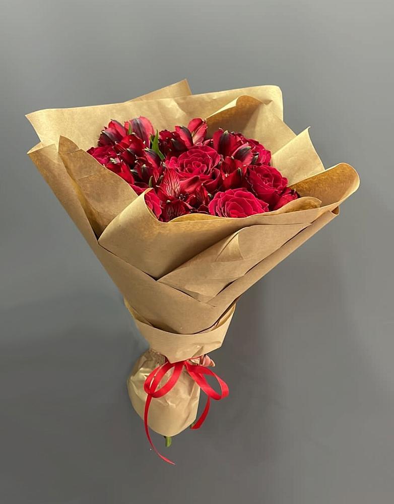 Букет цветов из: Альстромерии и Розы в Некрасовском