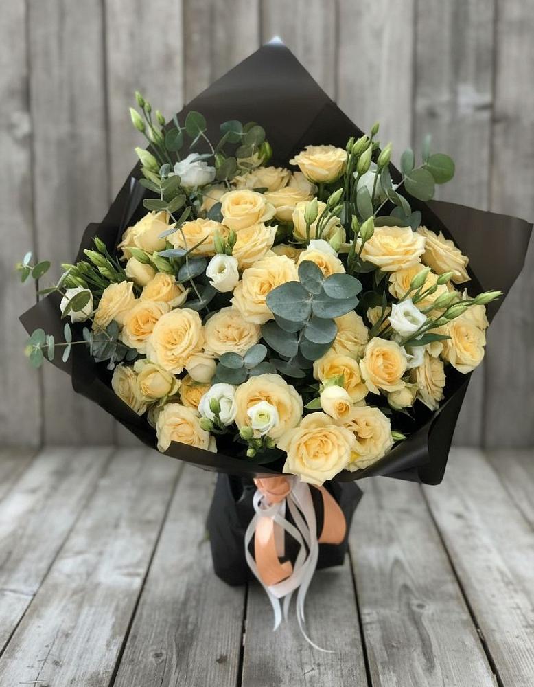 Букет цветов из: Розы и Лизиантусы в Некрасовском