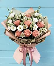 Букет цветов из:  Розы, Альстромерии и Лизиантусы #REPLACE_PRED# Некрасовском