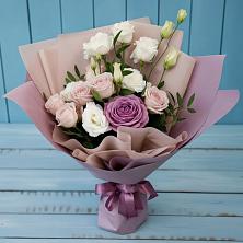 Букет цветов из:  Розы и Лизиантусы в Некрасовском