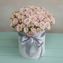 Цветочная композиция из Розы в шляпной коробке в Некрасовском