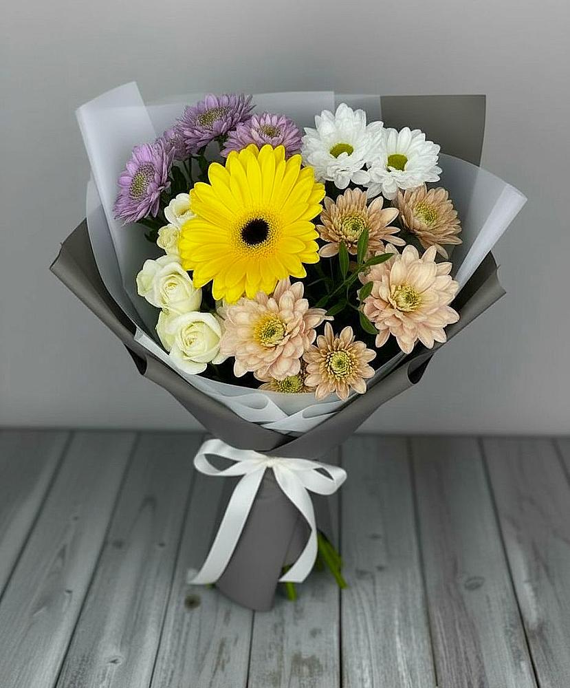 Букет цветов из: Розы, Герберы и Хризантемы в Некрасовском