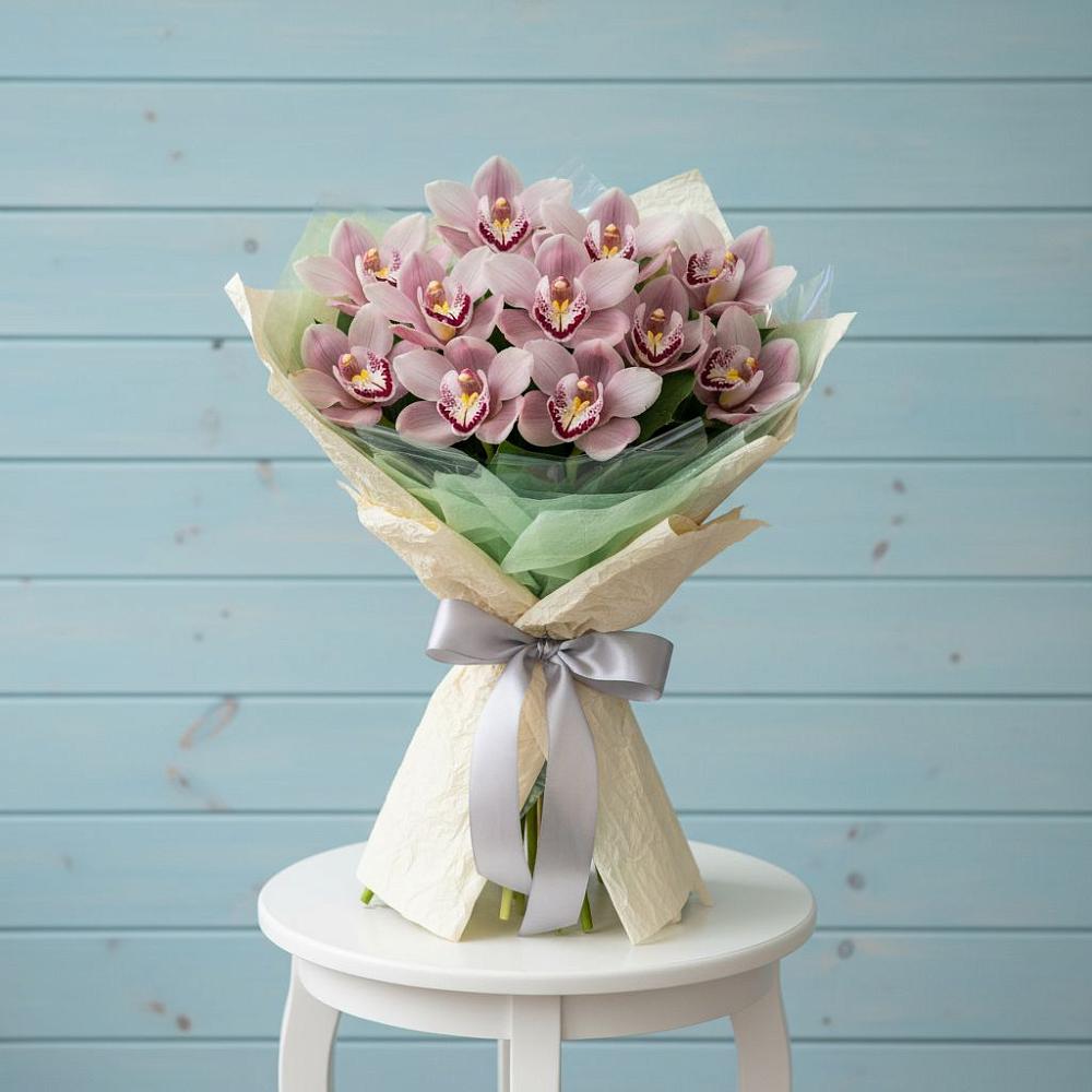 Букет цветов из: Орхидеи и Розы в Некрасовском