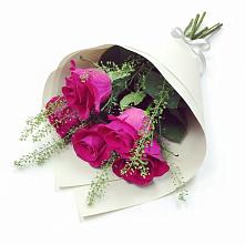 Букет цветов из:  Розы в Некрасовском