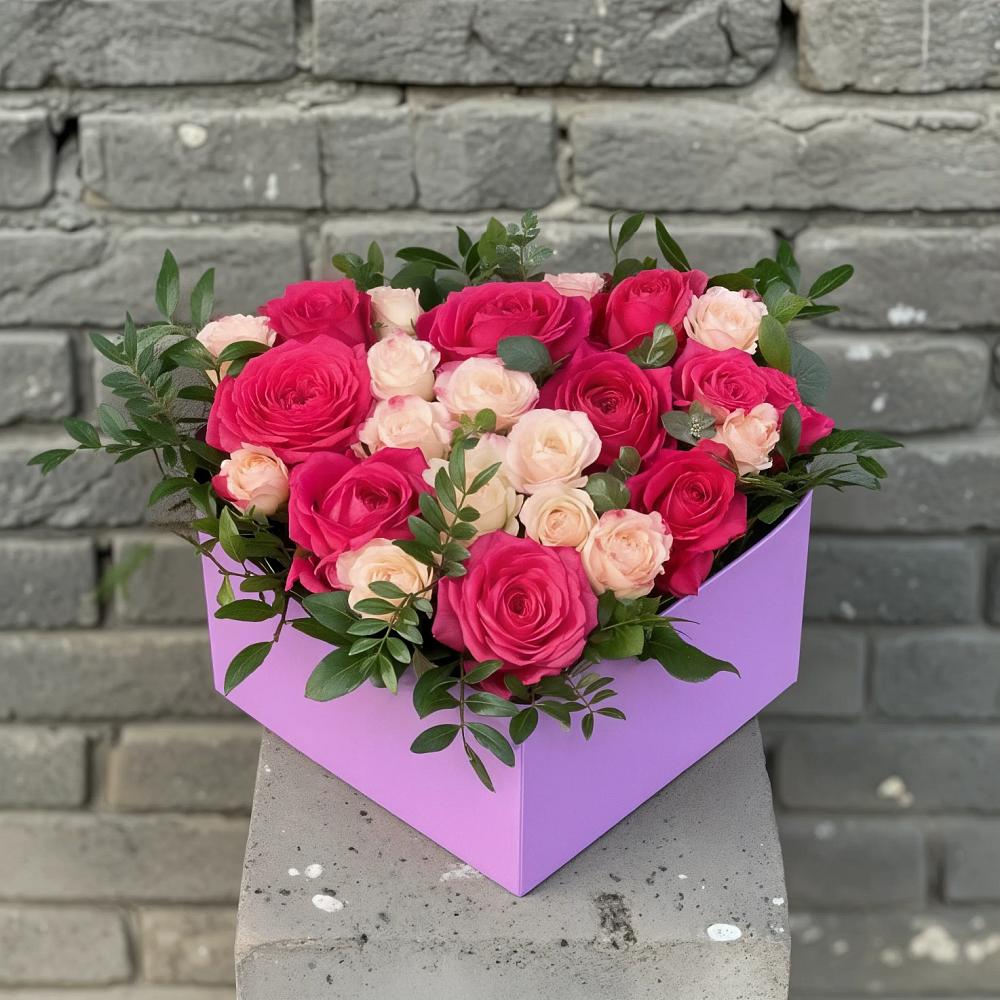 Цветочная композиция из Розы в коробке в Некрасовском