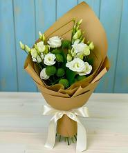 Букет цветов из:  Хризантемы и Лизиантусы в Некрасовском