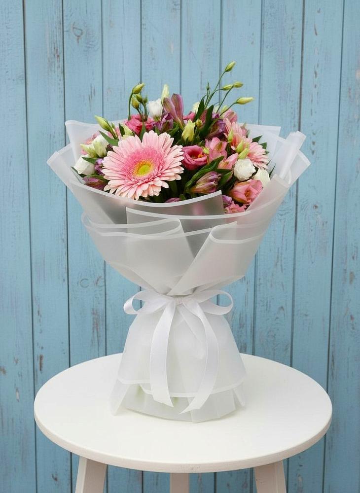 Букет цветов из: Герберы, Альстромерии и Лизиантусы в Некрасовском