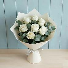 Букет Белые розы в Эвкалипте в Некрасовском