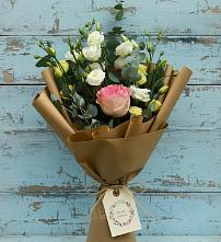 Букет цветов из:  Розы и Лизиантусы в Некрасовском