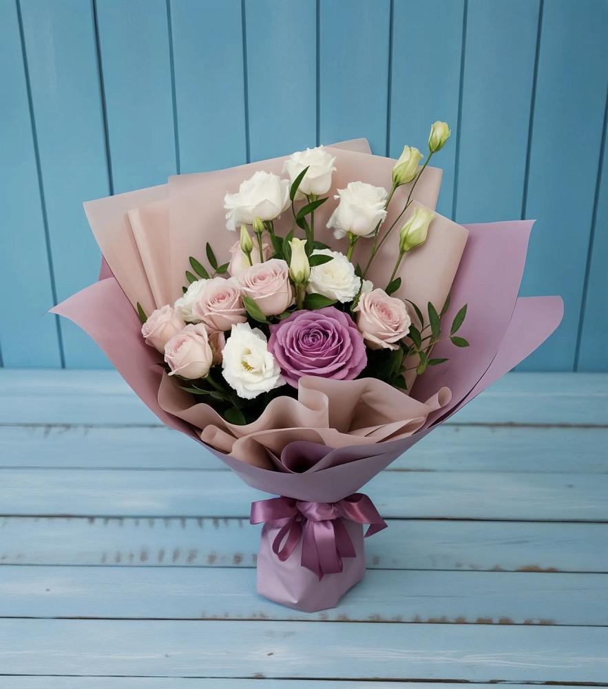 Букет цветов из: Розы и Лизиантусы в Некрасовском